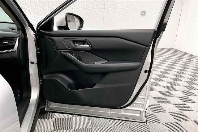 2025 Nissan Rogue SV AWD - Adaptive Cruise - Blind Spot Detection