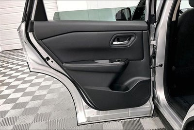2025 Nissan Rogue SV AWD - Adaptive Cruise - Blind Spot Detection