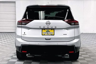 2025 Nissan Rogue SV AWD - Adaptive Cruise - Blind Spot Detection