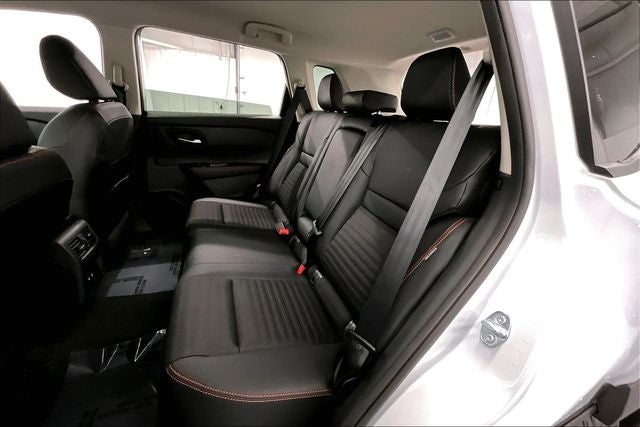 2026 Nissan Rogue Rock Creek AWD - Premium Package