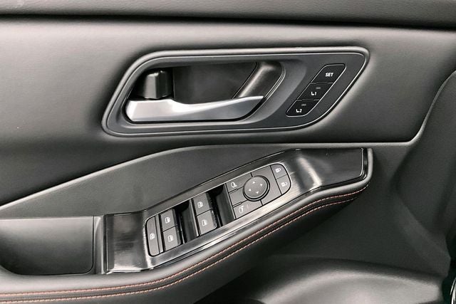 2026 Nissan Rogue Rock Creek AWD - Premium Package