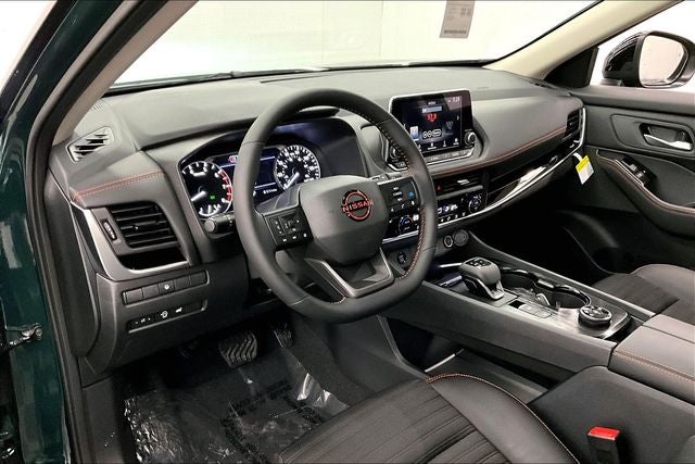 2026 Nissan Rogue Rock Creek AWD - Premium Package