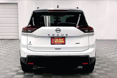 2026 Nissan Rogue Dark Armor AWD