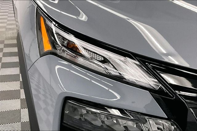 2026 Nissan Rogue Dark Armor AWD