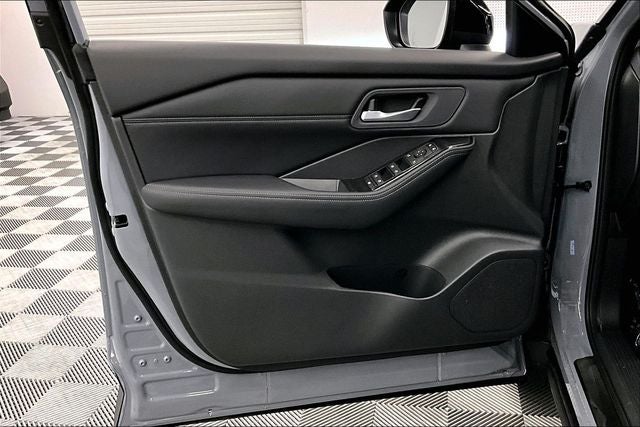 2026 Nissan Rogue Dark Armor AWD