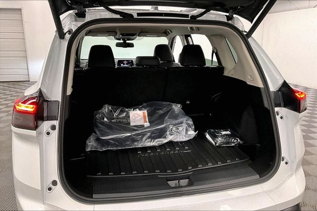 2026 Nissan Rogue Rock Creek AWD - Premium Package