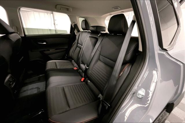 2026 Nissan Rogue Rock Creek AWD - Premium Package