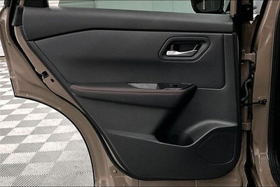 2026 Nissan Rogue Rock Creek AWD - Premium Package