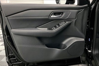 2026 Nissan Rogue Dark Armor AWD