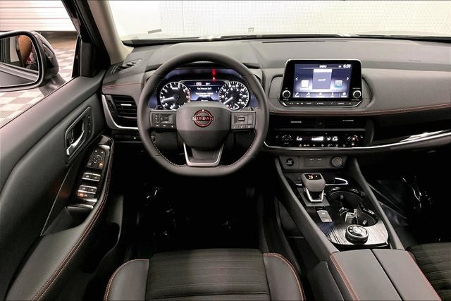 2026 Nissan Rogue Rock Creek AWD - Premium Package