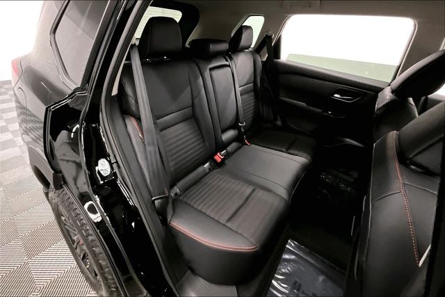 2026 Nissan Rogue Rock Creek AWD - Premium Package