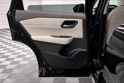 2026 Nissan Rogue Dark Armor AWD