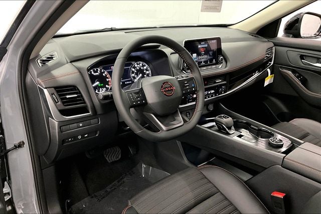 2026 Nissan Rogue Rock Creek AWD - Premium Package