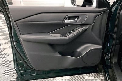 2026 Nissan Rogue Dark Armor AWD