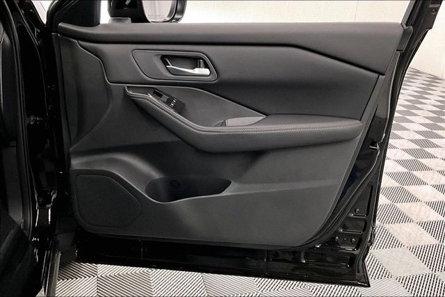 2026 Nissan Rogue SV AWD - Cold Weather Package