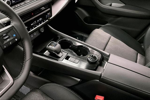 2026 Nissan Rogue SV AWD - Cold Weather Package