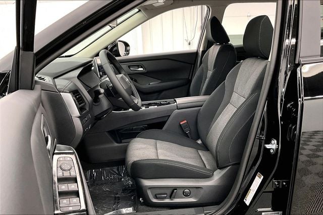 2026 Nissan Rogue SV AWD - Cold Weather Package
