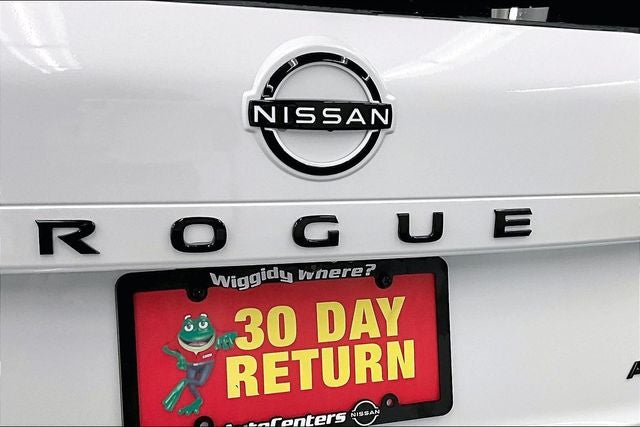 2026 Nissan Rogue Dark Armor