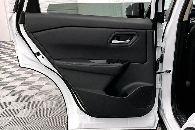2026 Nissan Rogue SV AWD - Cold Weather Package