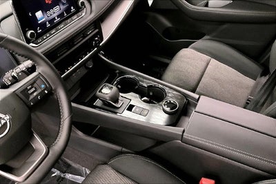 2026 Nissan Rogue SV AWD - Cold Weather Package