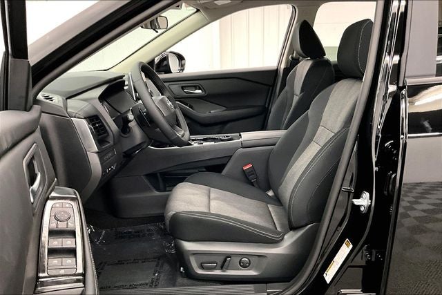 2026 Nissan Rogue SV AWD