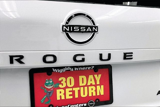 2026 Nissan Rogue Dark Armor AWD