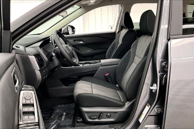 2026 Nissan Rogue SV AWD