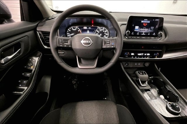 2026 Nissan Rogue SV AWD