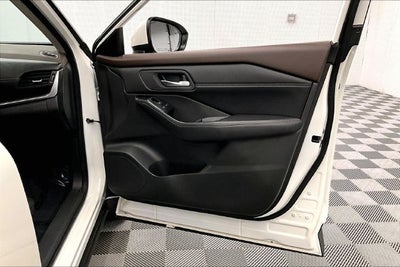 2023 Nissan Rogue SV AWD-Pano Roof-Adaptive Cruise-Htd Seats