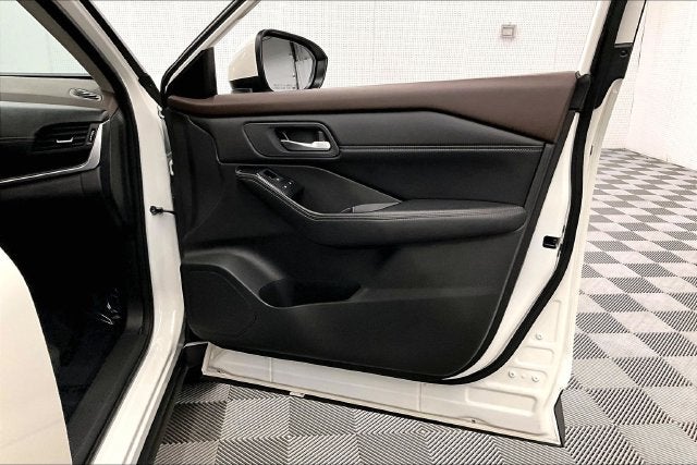 2023 Nissan Rogue SV AWD-Pano Roof-Adaptive Cruise-Htd Seats