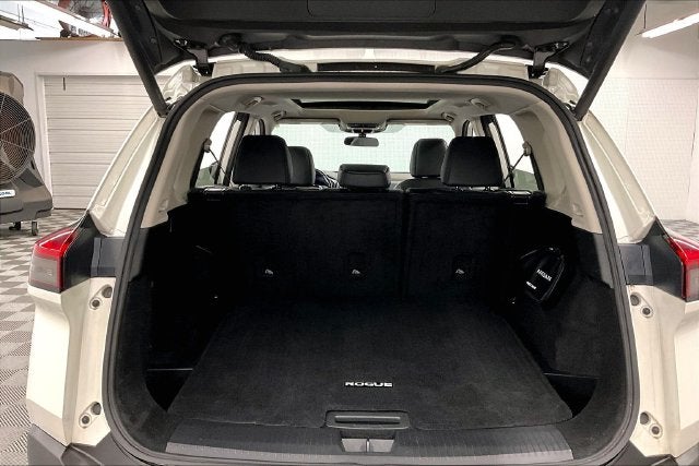 2023 Nissan Rogue SV AWD-Pano Roof-Adaptive Cruise-Htd Seats