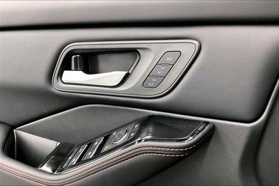 2026 Nissan Rogue Rock Creek AWD - Premium Package