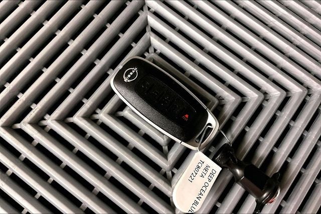 2026 Nissan Rogue SV AWD - Cold Weather Package