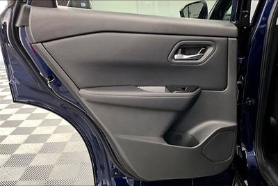 2026 Nissan Rogue SV AWD - Cold Weather Package