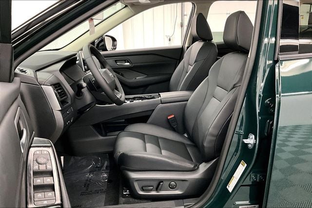 2026 Nissan Rogue Dark Armor AWD