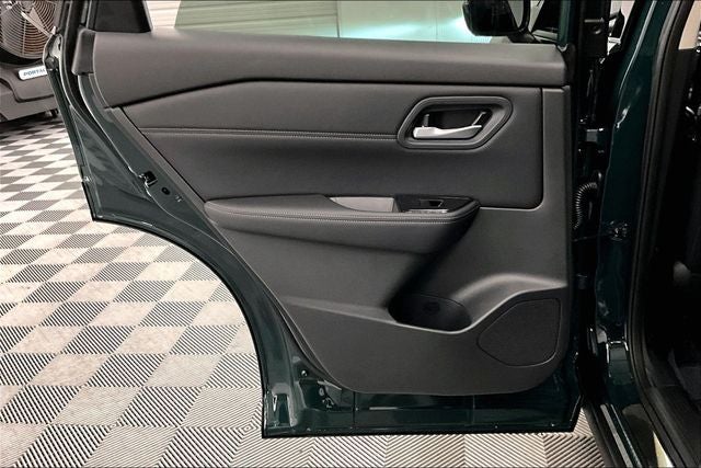 2026 Nissan Rogue Dark Armor AWD