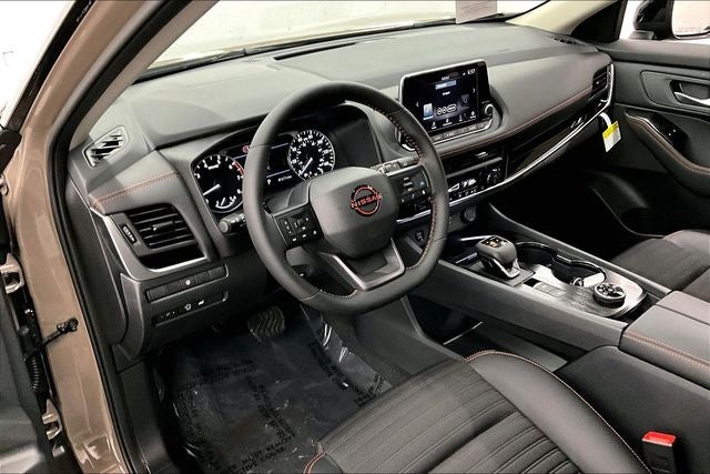 2026 Nissan Rogue Rock Creek AWD - Premium Package