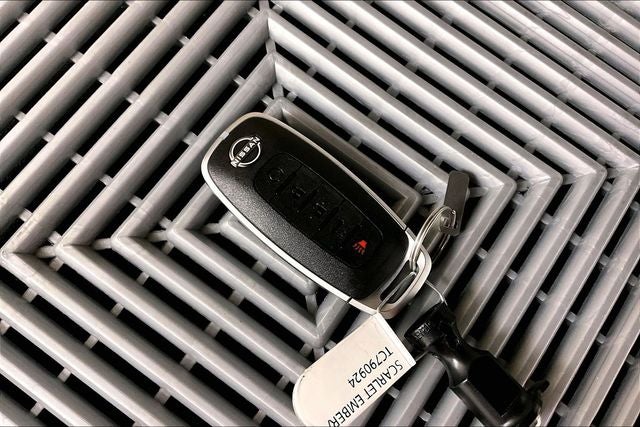 2026 Nissan Rogue SV AWD - Cold Weather Package