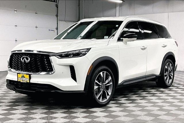 2024 INFINITI QX60 LUXE AWD-Pano Roof-Adaptive Cruise-Htd Leather