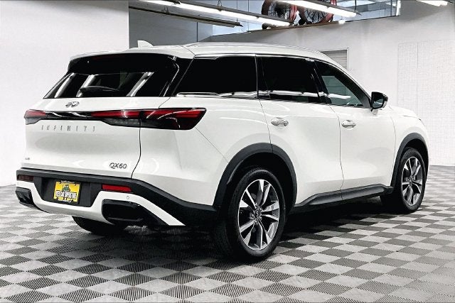 2024 INFINITI QX60 LUXE AWD-Pano Roof-Adaptive Cruise-Htd Leather