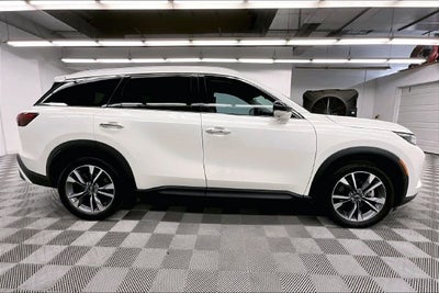 2024 INFINITI QX60 LUXE AWD-Pano Roof-Adaptive Cruise-Htd Leather