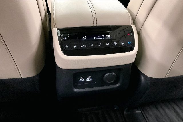 2024 INFINITI QX60 LUXE AWD-Pano Roof-Adaptive Cruise-Htd Leather
