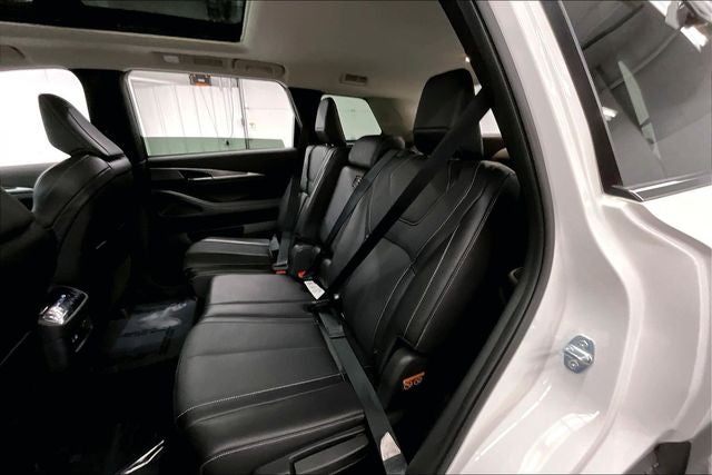 2024 INFINITI QX60 LUXE AWD-Pano Roof-Adaptive Cruise-Htd Leather
