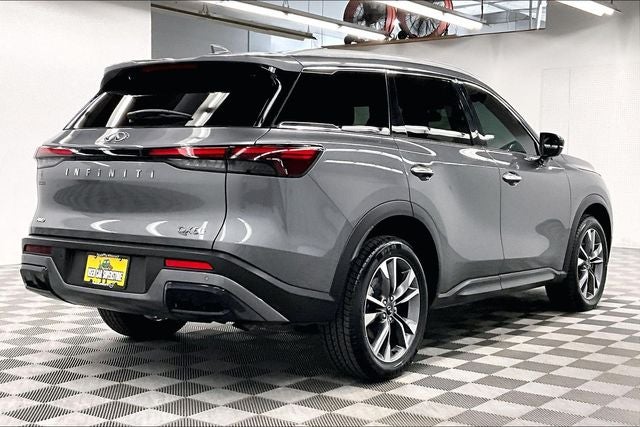 2024 INFINITI QX60 LUXE AWD-Pano Roof-Adaptive Cruise-Htd Leather