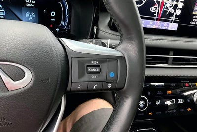 2024 INFINITI QX60 LUXE AWD-Pano Roof-Adaptive Cruise-Htd Leather