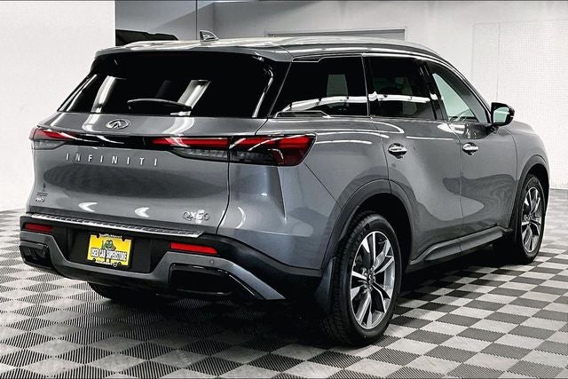 2023 INFINITI QX60 LUXE AWD - Pano Roof - Htd/Cooled Leather - 20'' Wheels