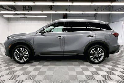 2023 INFINITI QX60 LUXE AWD - Pano Roof - Htd/Cooled Leather - 20'' Wheels