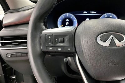 2023 INFINITI QX60 LUXE AWD - Pano Roof - Htd/Cooled Leather - 20'' Wheels