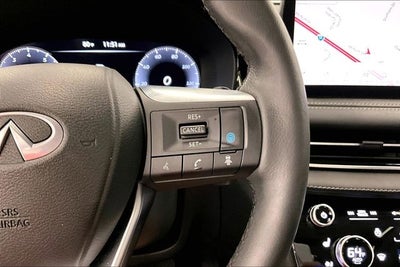 2023 INFINITI QX60 LUXE AWD - Pano Roof - Htd/Cooled Leather - 20'' Wheels