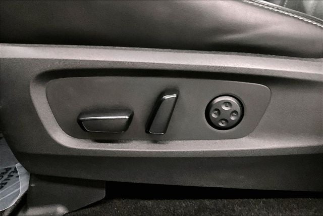 2023 INFINITI QX60 LUXE AWD - Pano Roof - Htd/Cooled Leather - 20'' Wheels